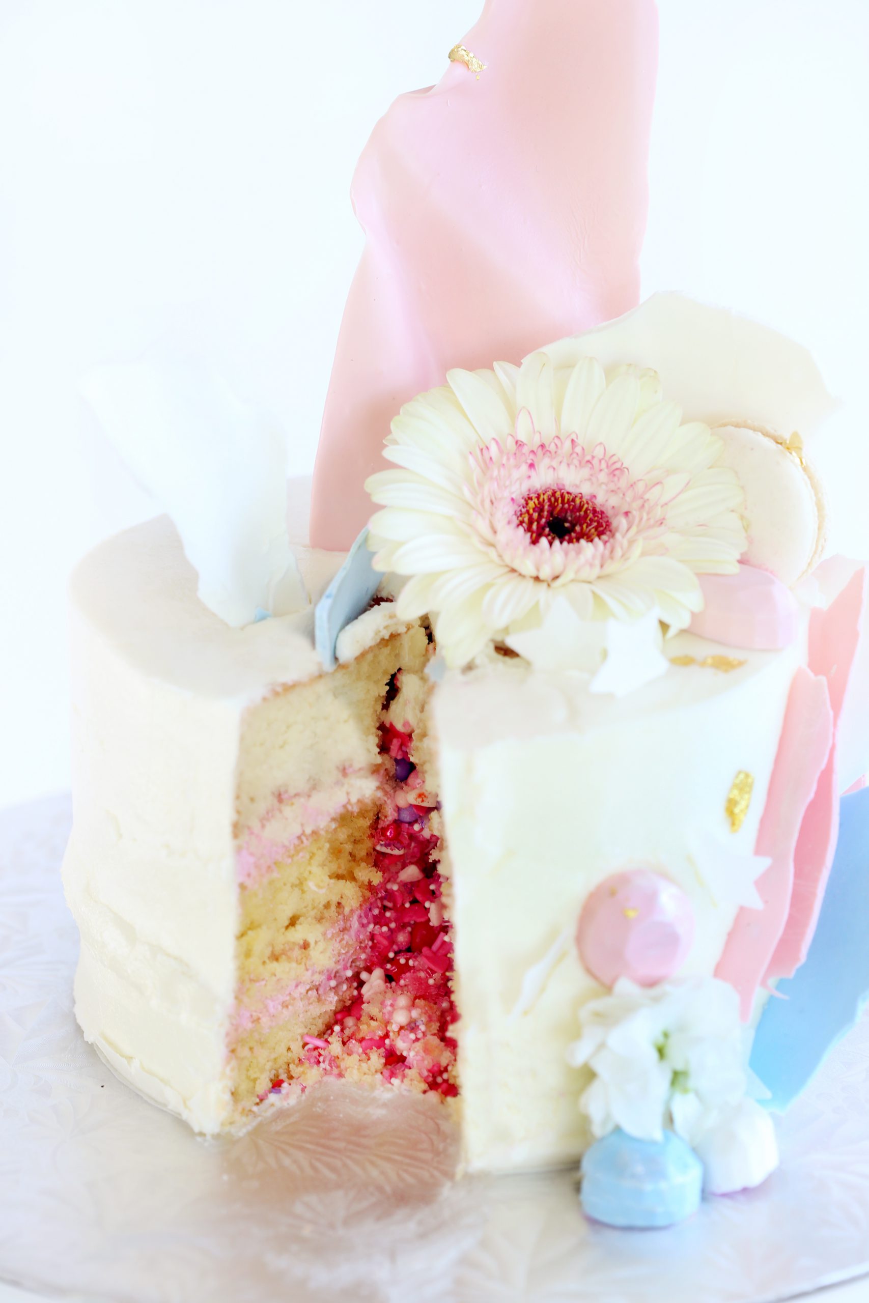 Gender Reveal Cake with Sprinkle Bomb Explosion