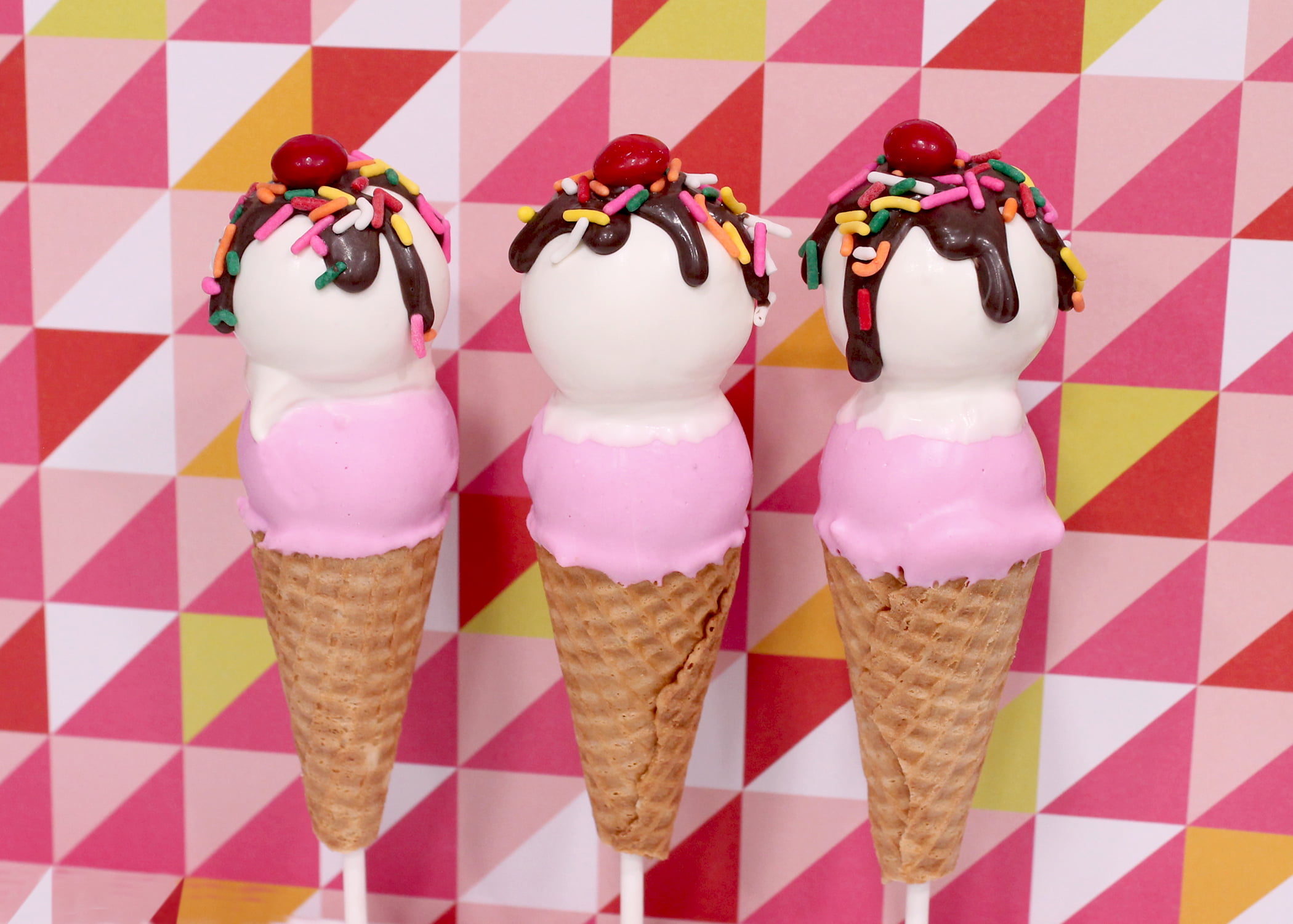 Celebrating National Ice Cream Month With Ice Cream Cake Pops!
