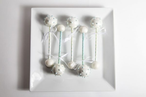 BABY RATTLE Cake Pops