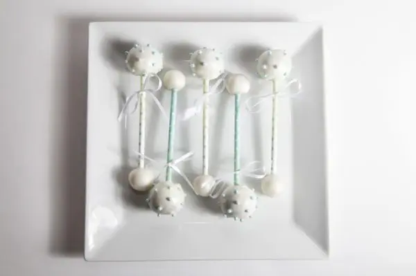 BABY RATTLE Cake Pops