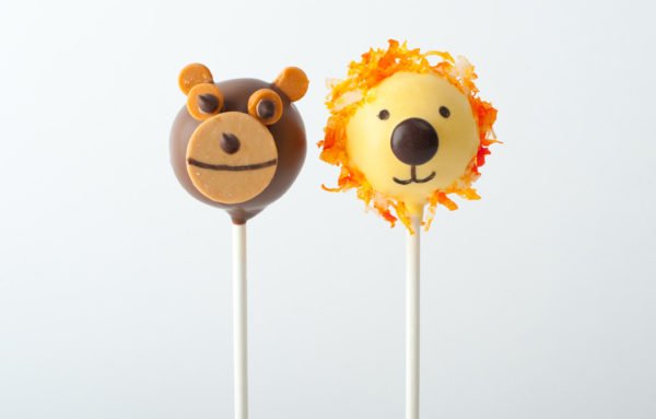 Lion and Monkey Animal Safari Cake Pops perfect for birthday parties