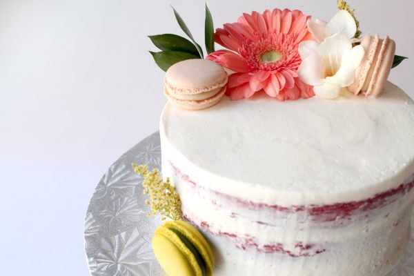 Semi-Naked with Fresh Flowers and Macarons Cake